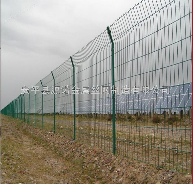太阳能光伏防护网厂家*双边围栏