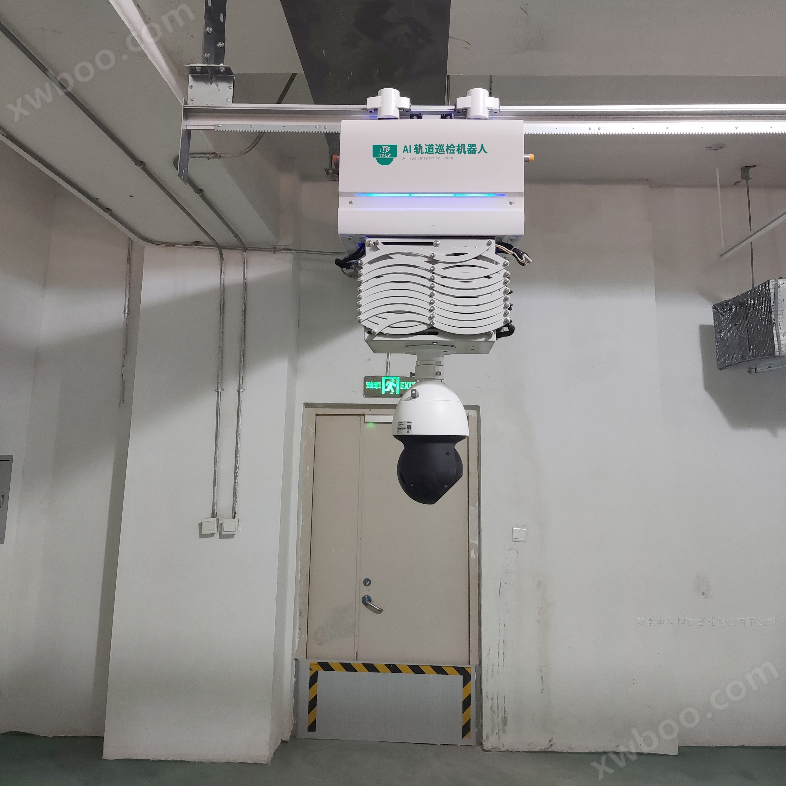 电科恒钛AI巡检机器人吊装轨道式