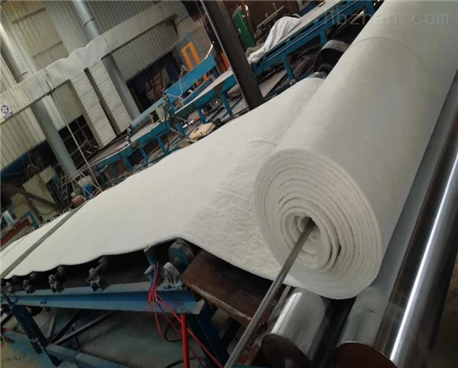 白色耐高温硅酸铝管道保温棉施工